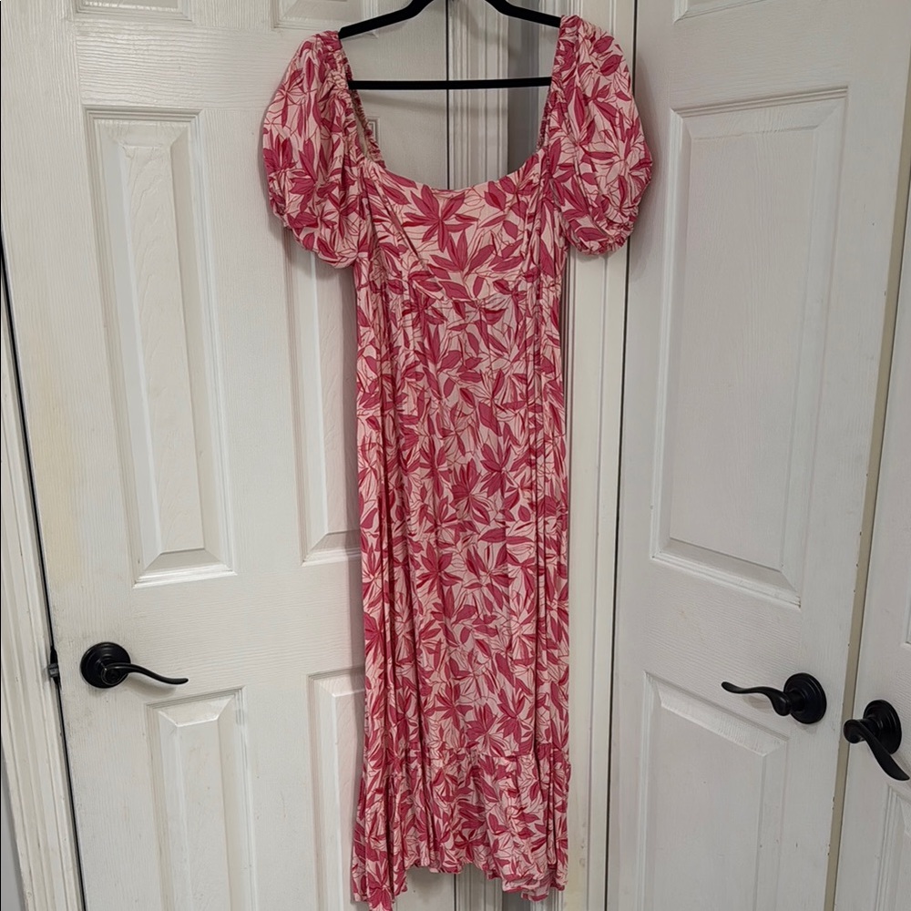 Vestique Floral Pink Puff Sleeve Dress